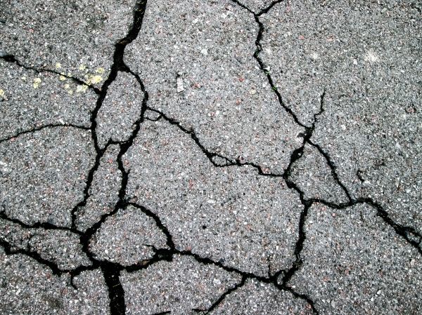 Cost of Driveway Crack Filling in Brentwood