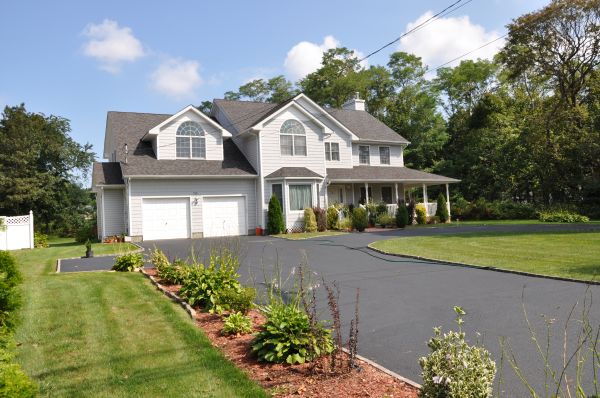 Cost of Driveway Resealing in Brentwood